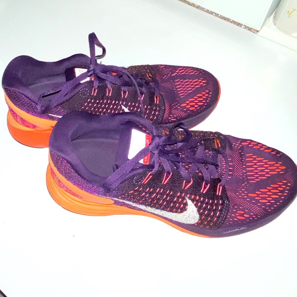 Nike woman shoes
